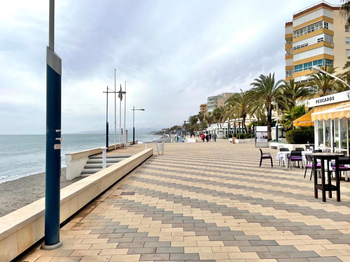 Modern Apartment Steps From The Beach Торрокс-Коста Экстерьер фото